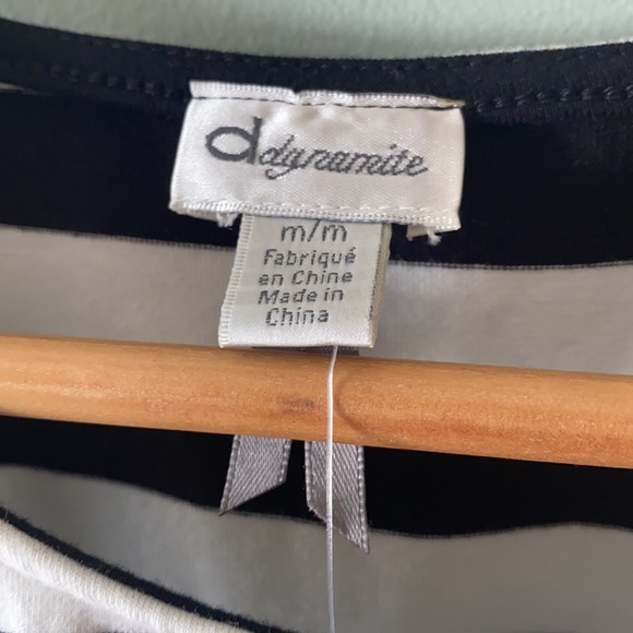 ♦️SOLD♦️Dynamite Dress - Picture 3 of 8